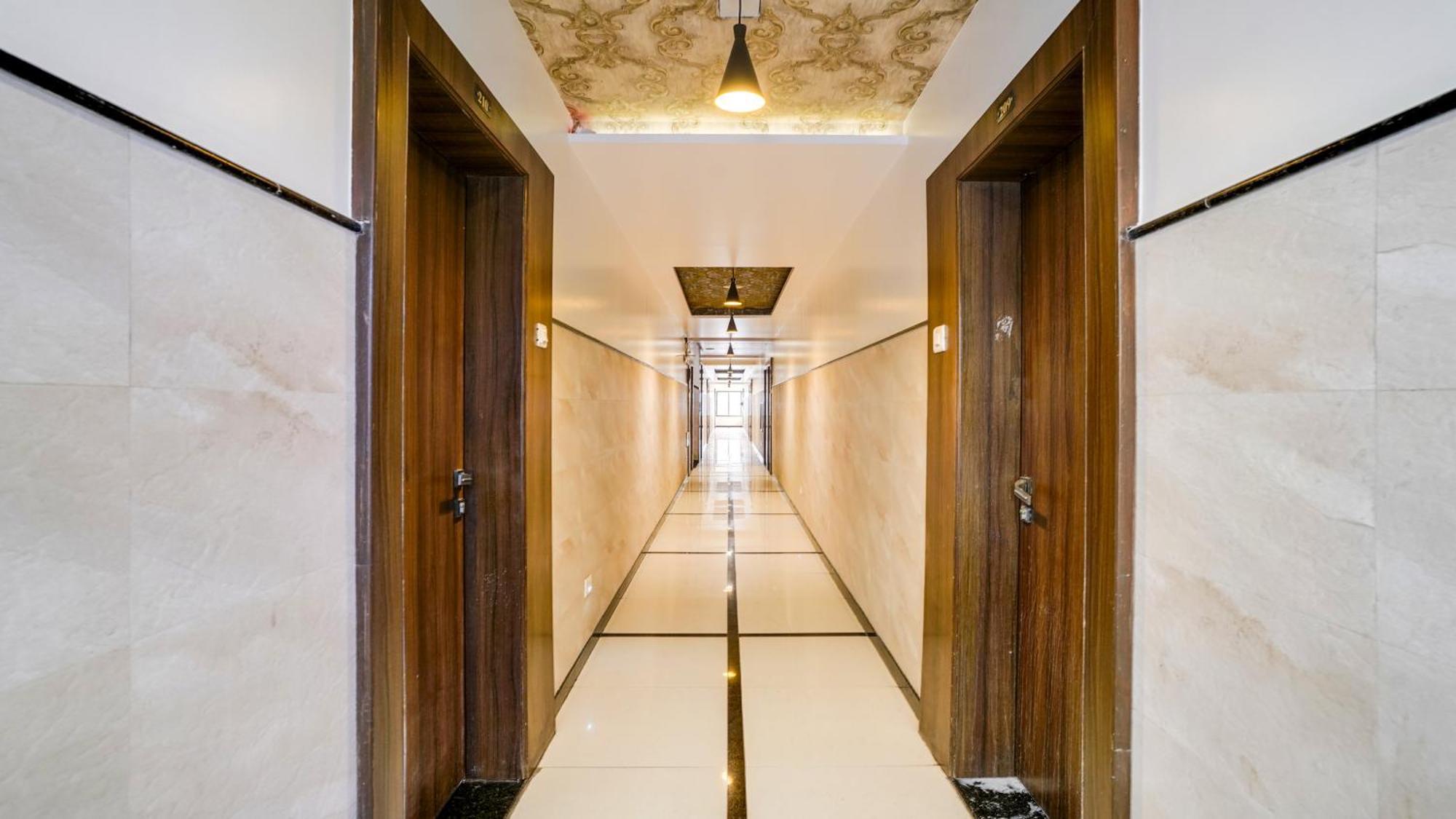 Fabhotel Kiara Govind Park Shirdi Bagian luar foto