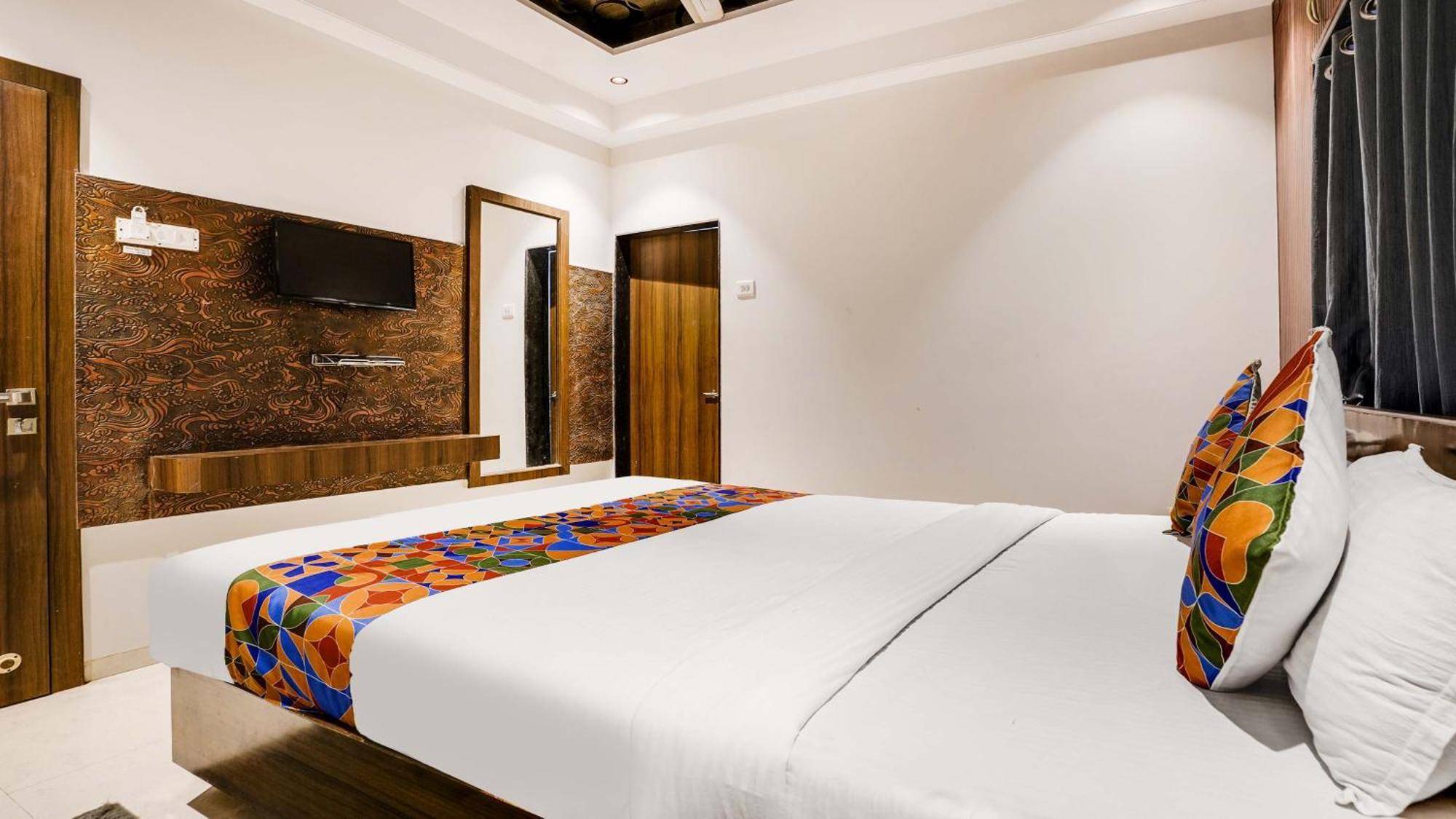 Fabhotel Kiara Govind Park Shirdi Bagian luar foto